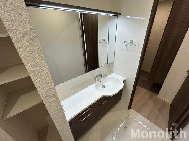 ラ　ヴィータ鳳の洗面所