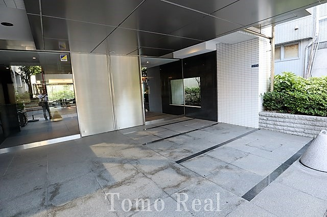 パークルージュ赤坂檜町のエントランス