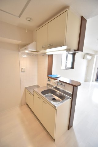 大阪市都島区内代町１丁目の賃貸マンションのキッチン