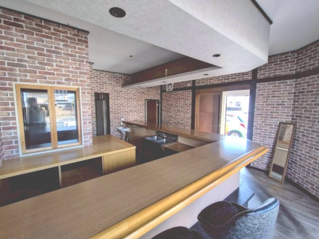豊川市本野ヶ原2丁目貸店舗の内装
