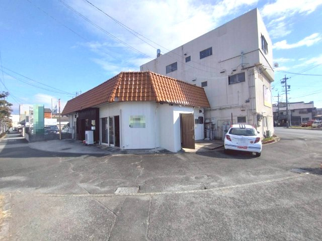 豊川市本野ヶ原2丁目貸店舗の外観