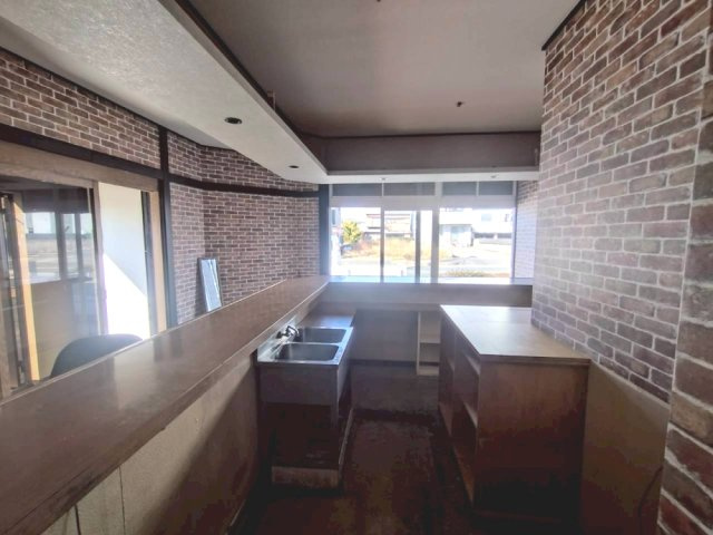 豊川市本野ヶ原2丁目貸店舗の内装