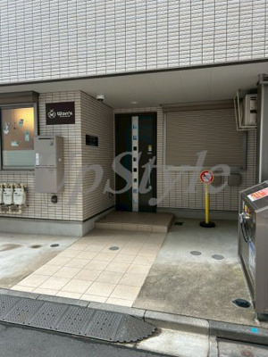 【エントランス】 | フェリオ岩本町