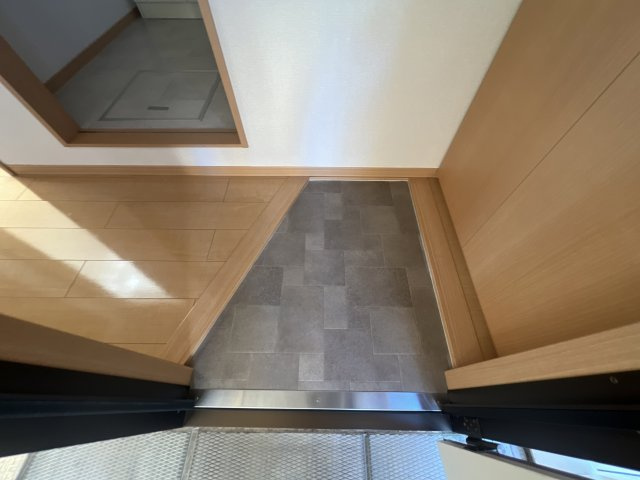 石がけ五番館の玄関