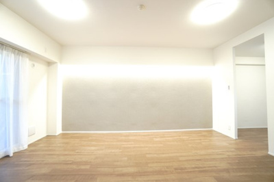 【居間・リビング】 | 【上質リフォーム】ローレルコート丹那ハイツD・ソレイユ館 | 室内（2025年3月14日14：00頃）撮影