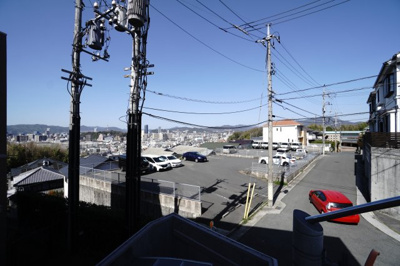 【展望】 | 【上質リフォーム】ローレルコート丹那ハイツD・ソレイユ館 | 【四季を感じる】
四季の移ろい・爽やかな青空や風を感じられ
自然を愉しめるパノラマビュー。
毎日の暮らしに余裕を感じさせてくれる、
遮る物の無い開放的な眺望を是非、ご堪能ください。