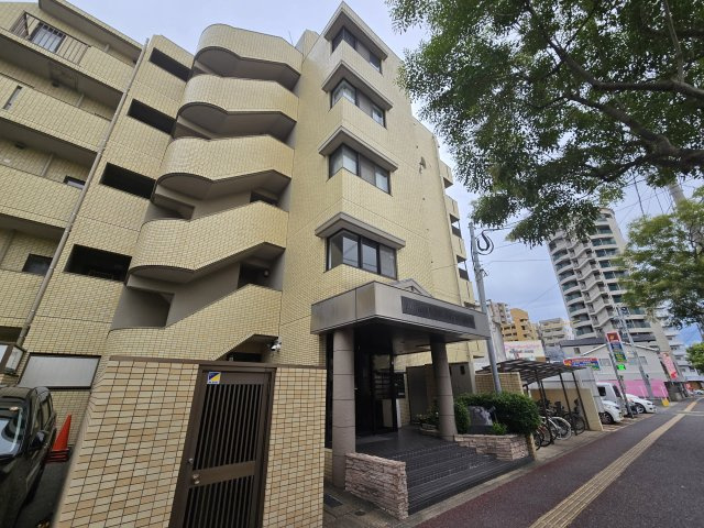 ロマネスク大濠アネックスの外観