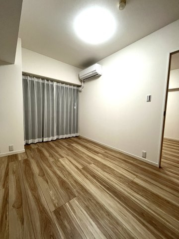 ロマネスク大濠アネックスの洋室