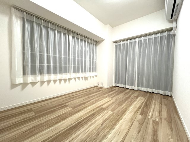 ロマネスク大濠アネックスの洋室