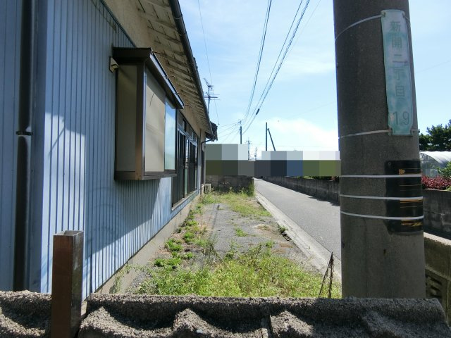 米子市新開2丁目戸建の駐車場