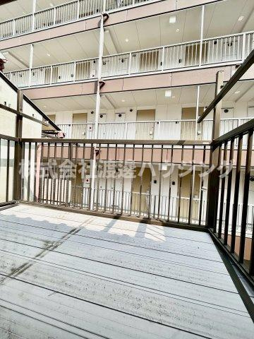 阿倍野筋5丁目テラスハウスのバルコニー|東向き。