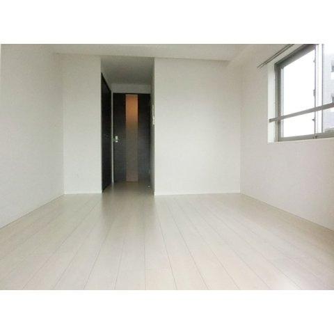 目黒区中根１丁目の賃貸マンションの居間・リビング