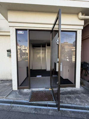 【エントランス】 | 泉ハイツ