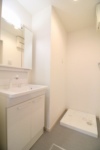 THE CUBE HAKOZAKIの洗面所