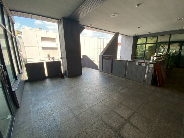 Ｍ－ＰＡＲＴⅣ　日暮ビルのロビー