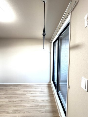 ナディア　Aの洋室