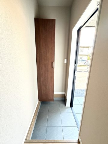 ナディア　Aの玄関