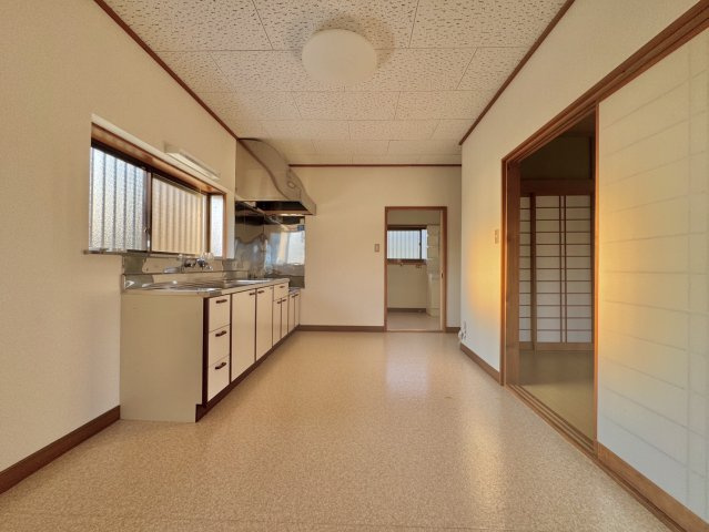 那珂市戸中古戸建のキッチン