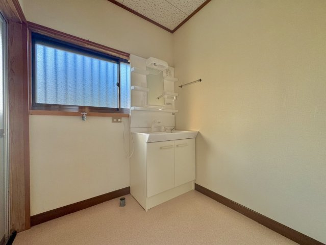 那珂市戸中古戸建の洗面所