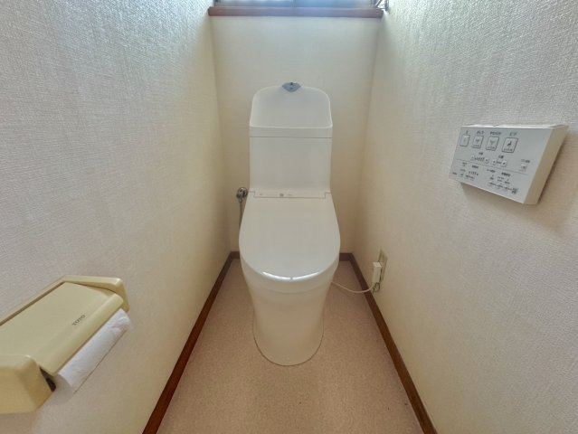 那珂市戸中古戸建のトイレ