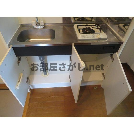 クレール・カサベルデのキッチン|収納