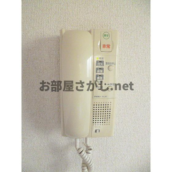 クレール・カサベルデのその他|インターフォン内