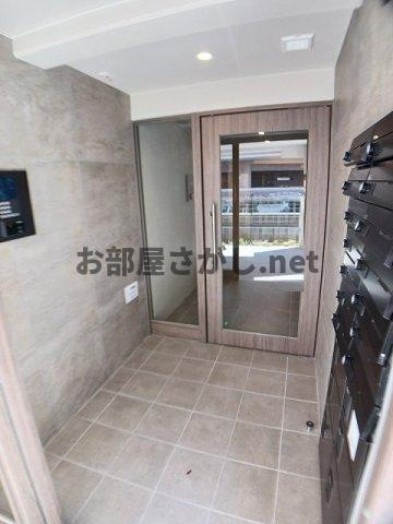 ＣＲＥＶＡＮＣＥ亀戸のエントランス|清潔なエントランスです