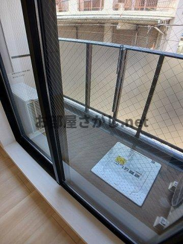 ＣＲＥＶＡＮＣＥ亀戸のバルコニー|暖かな日差しのふりそそぐバルコニー