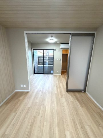 ナディア　Aの洋室