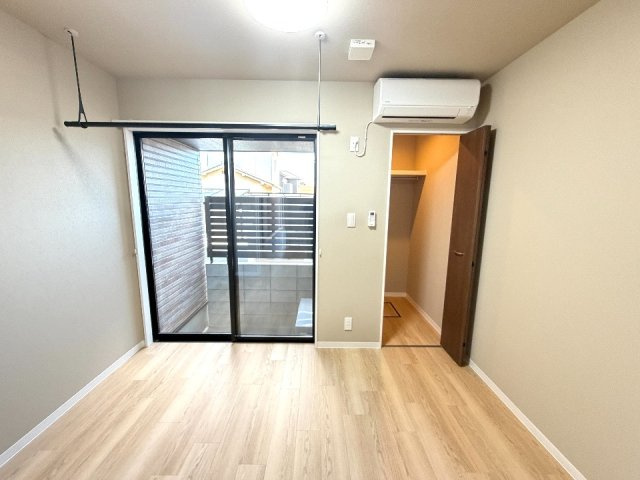 ナディア　Aの洋室