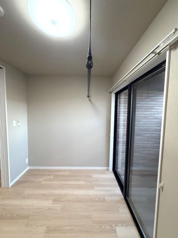 ナディア　Aの洋室