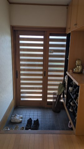 群馬県前橋市山王町 店舗付き住宅の玄関