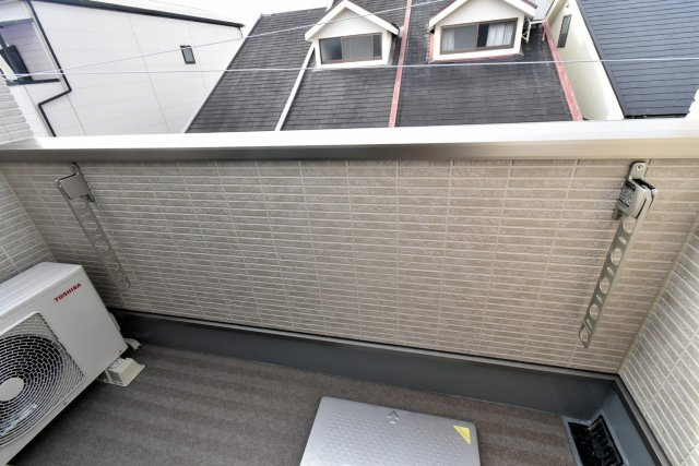 Luna甲子園のバルコニー