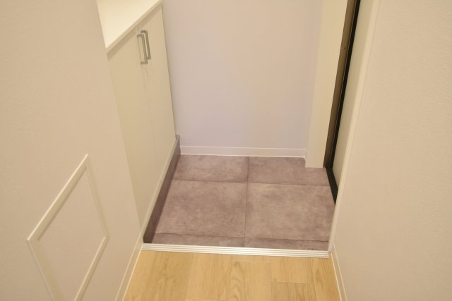 Luna甲子園の玄関