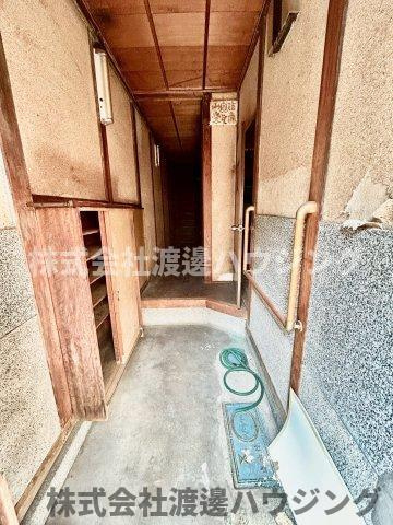 Land鶴橋の玄関