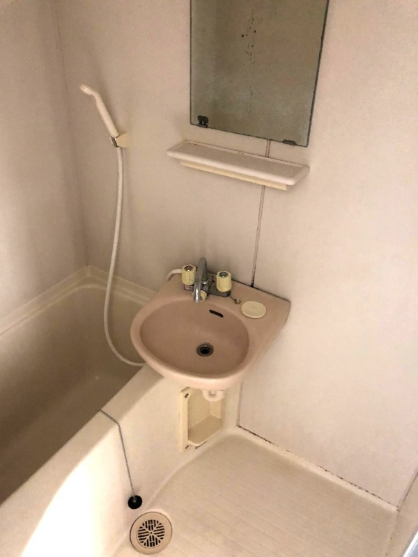 二子町ハイツの浴室