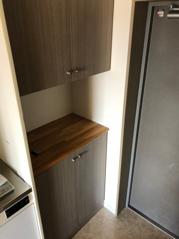 二子町ハイツの玄関