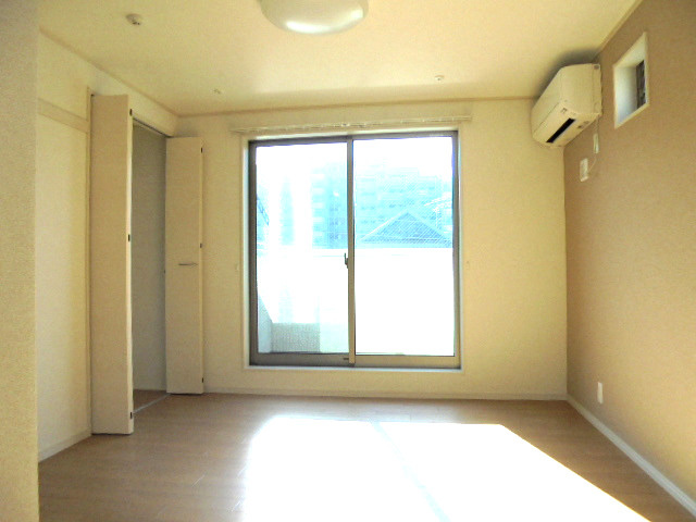 Aera 鬼高の居間・リビング