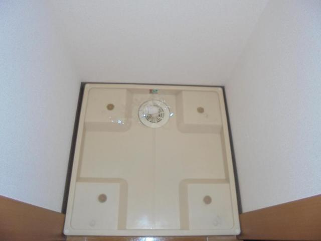 グランアシューレのその他|洗濯機置場