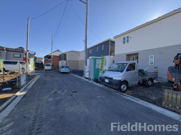 平塚市南金目新築戸建て　第18-1期11号棟の前面道路含む現地写真|前面道路含む現地写真です。
