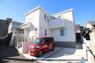 南東向きバルコニーのリビング