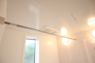 窓がある洗面室♪