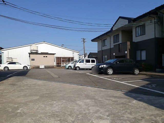 ゴールデンⅠＢの駐車場|駐車スペースもあります