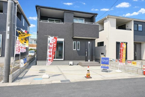 リーブルガーデン土橋町 １号棟 ／新築一戸建の前面道路含む現地写真|■現地撮影写真■スーパーなど商業施設が徒歩圏内に近接しています。