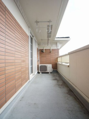 【バルコニー】 | ポニーヒルズＢ | 日当たり良好！お洗濯物がたくさん干せます♪