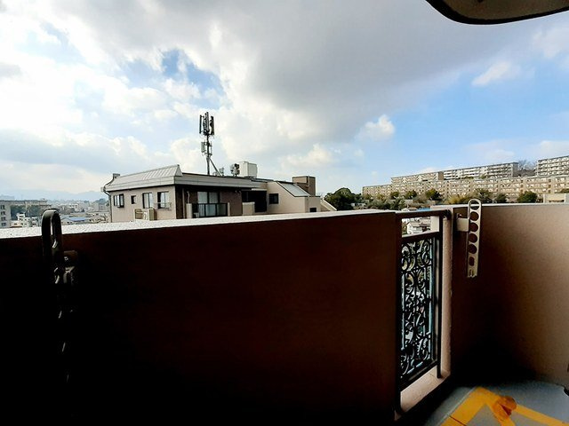 スカイエル長尾のバルコニー