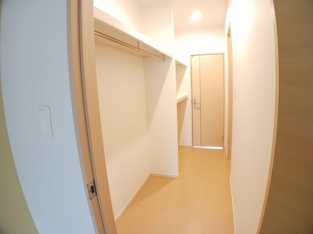 スプリング　コートⅡの収納