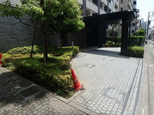 メゾンカルム本郷の外観