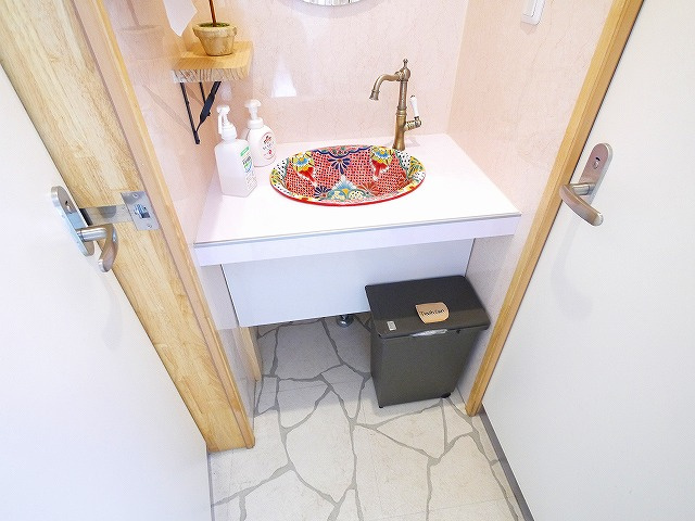大森西町貸店舗の洗面所