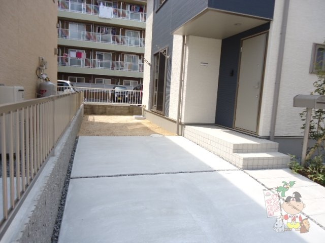 エスド・クーポラの駐車場